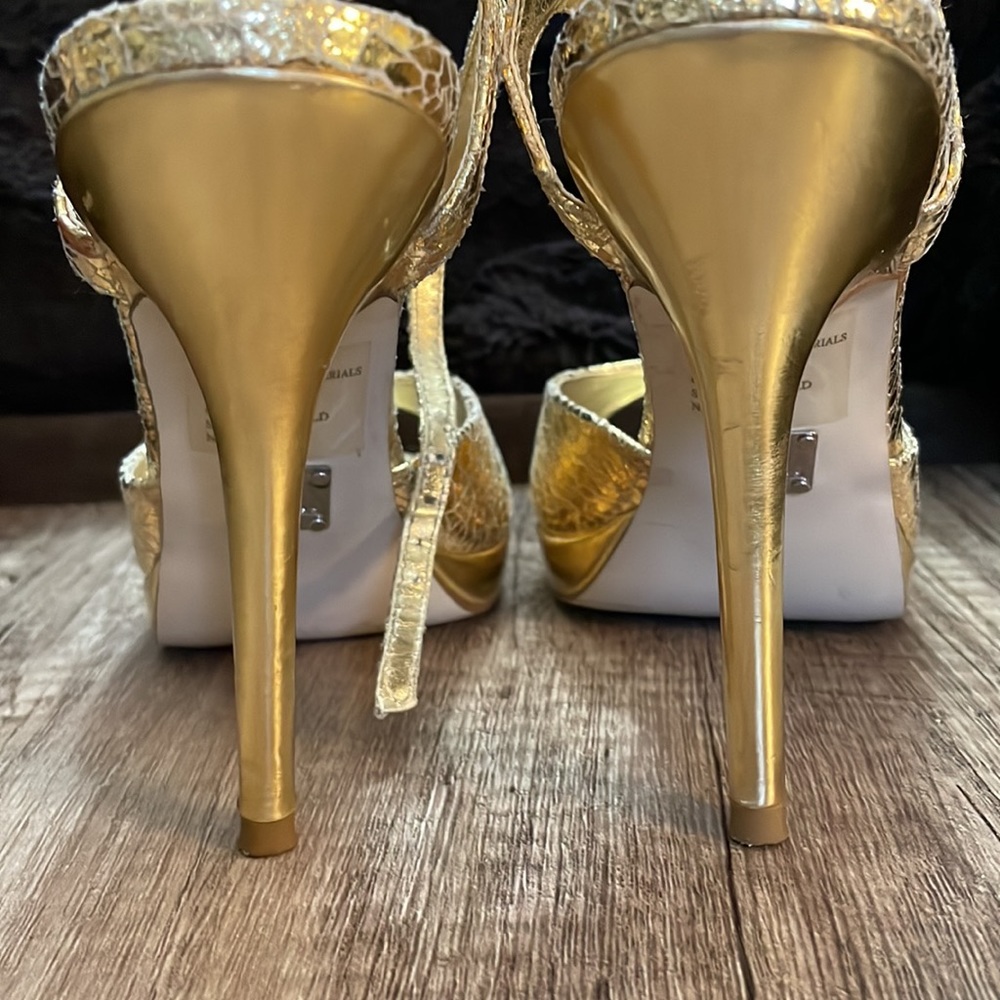 Bakers Gold Dress Shoes Gem